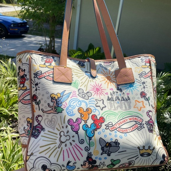 Dooney and Bourke / Disney Parks large tote - Picture 3 of 12